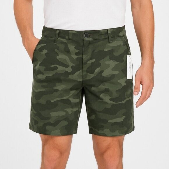 Royalty Collection Men's Camo Elastic Waist Bermuda Shorts Size XL NWT - Picture 1 of 5